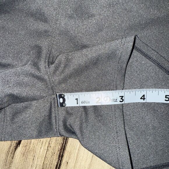 Women’s Under Armour Medium Gray HeatGear Breathable Running Gym Shorts - Picture 6 of 6